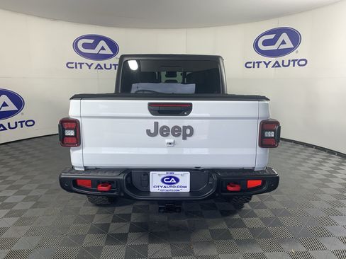 Used 2020 Jeep Gladiator Rubicon AWD/4WD image 4