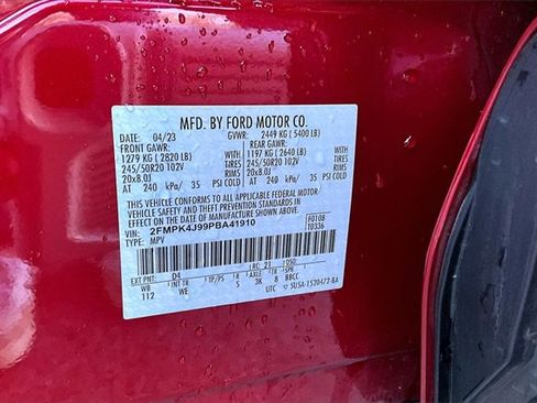 Used 2023 Ford Edge ST-Line image 19