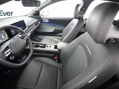 Used 2024 Hyundai Ioniq 6 Limited image 7