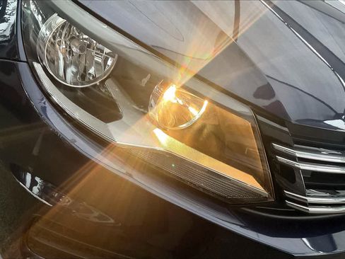 Used 2016 Volkswagen Tiguan S FWD image 27