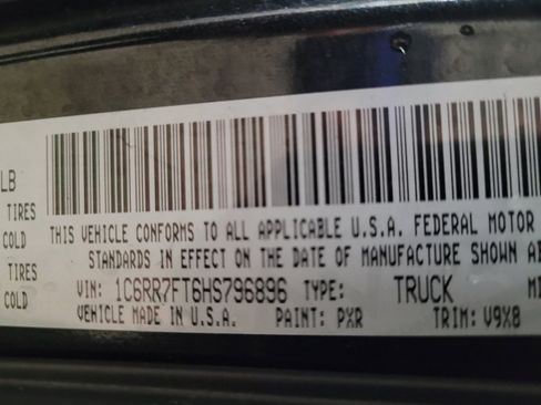 Used 2017 RAM 1500 Express w/ Black Ram 1500 Express Group AWD/4WD image 33