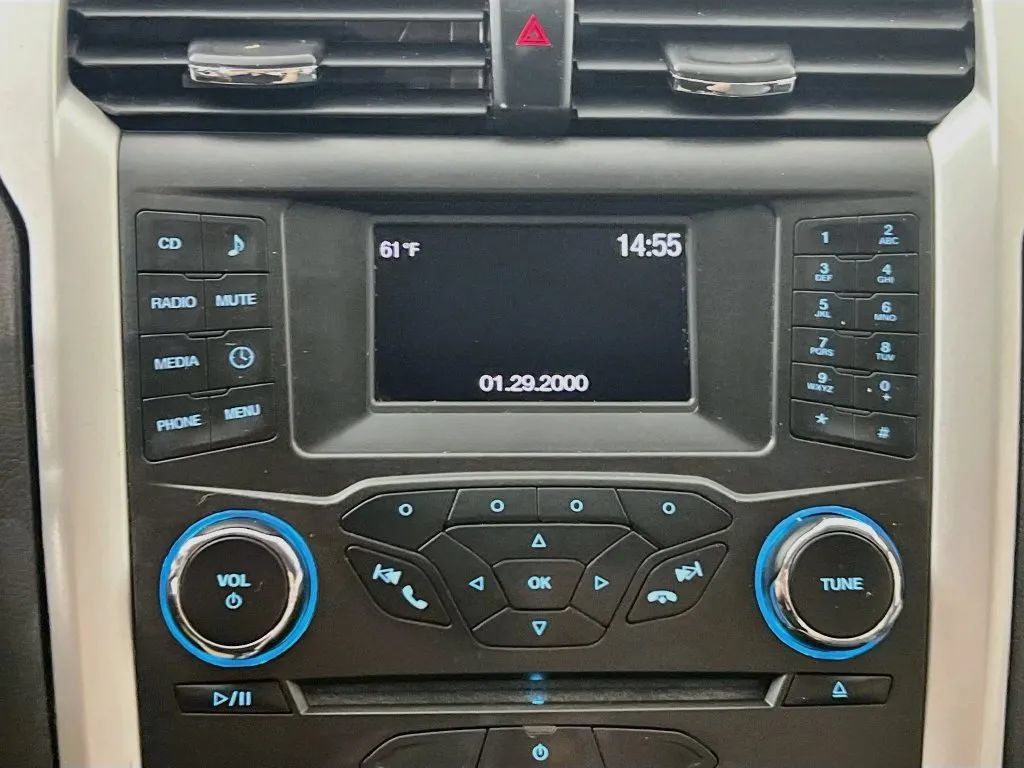 Used 2016 Ford Fusion S FWD image 15