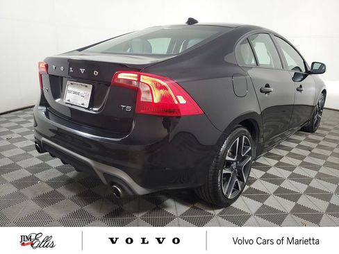 Used 2017 Volvo S60 T5 Dynamic w/ Vision Package FWD image 8