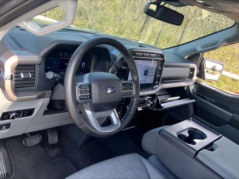 Used 2024 Ford F150 XLT image 17