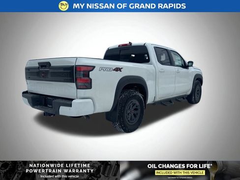 New 2026 Nissan Frontier PRO-4X w/ Pro-4x Convenience Package image 3