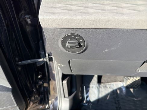 Used 2024 Volkswagen Taos S w/ MDO Package image 18