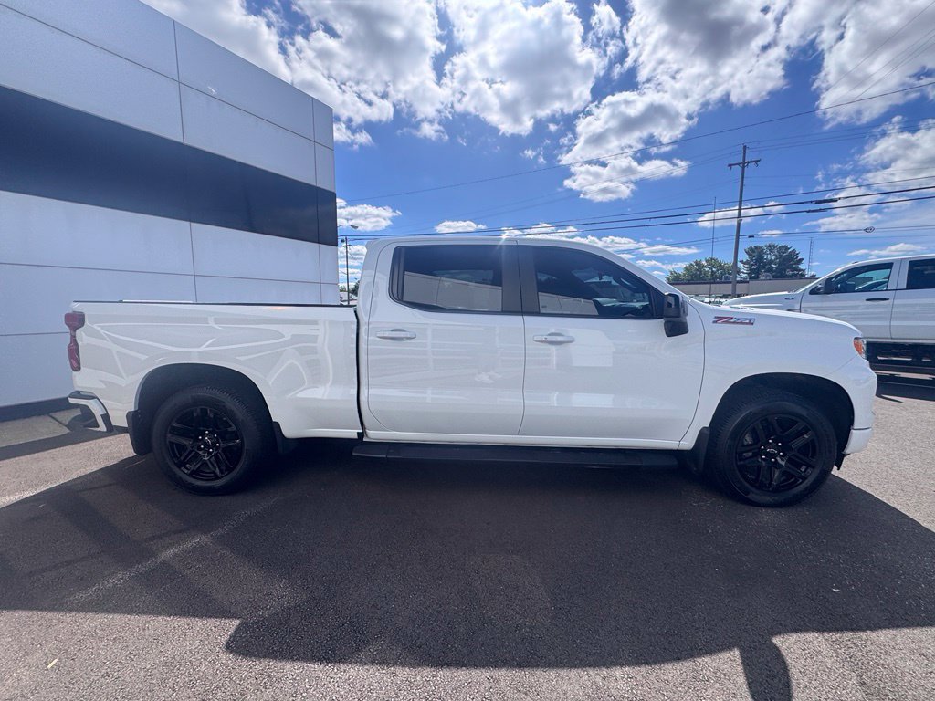Used 2024 Chevrolet Silverado 1500 RST w/ Z71 Off-Road Package AWD/4WD image 6