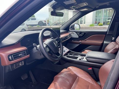 Used 2020 Lincoln Aviator Reserve w/ Equipment Group 202A AWD/4WD image 12