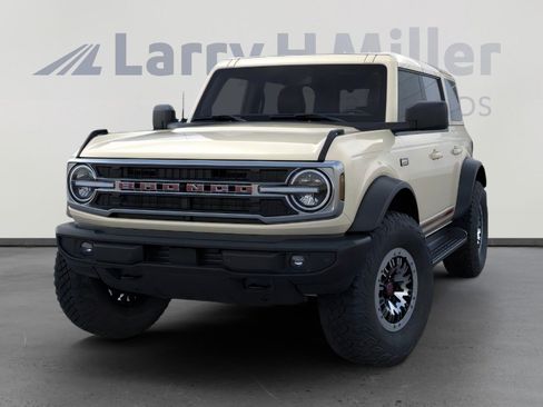 New 2026 Ford Bronco Outer Banks AWD/4WD image 2
