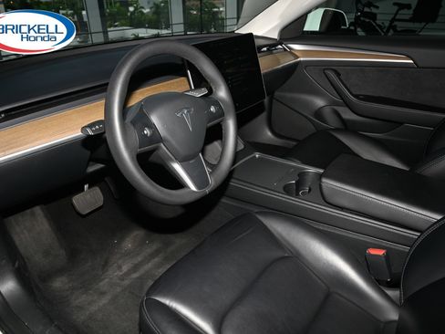 Used 2023 Tesla Model 3 Standard Range RWD image 5