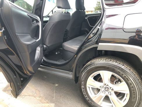 Certified 2024 Toyota RAV4 LE AWD/4WD image 18