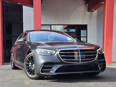 Used 2022 Mercedes-Benz S 580 S 580 w/ AMG Line Package image 9