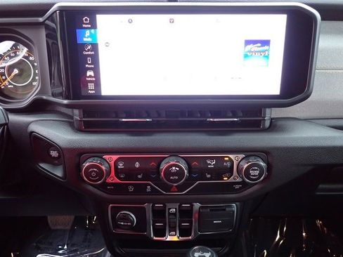 New 2025 Jeep Wrangler Sport S image 21