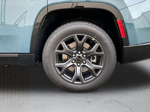 New 2026 Jeep Grand Wagoneer Limited AWD/4WD image 37