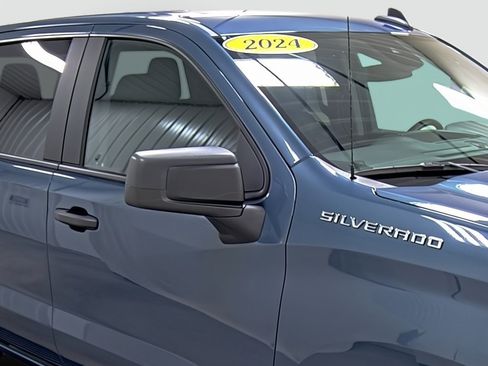 Used 2024 Chevrolet Silverado 1500 Custom image 15