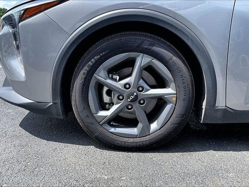 Used 2025 Kia K4 FWD image 2