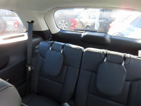 New 2026 Ford Explorer Active w/ Active Comfort Package image 17