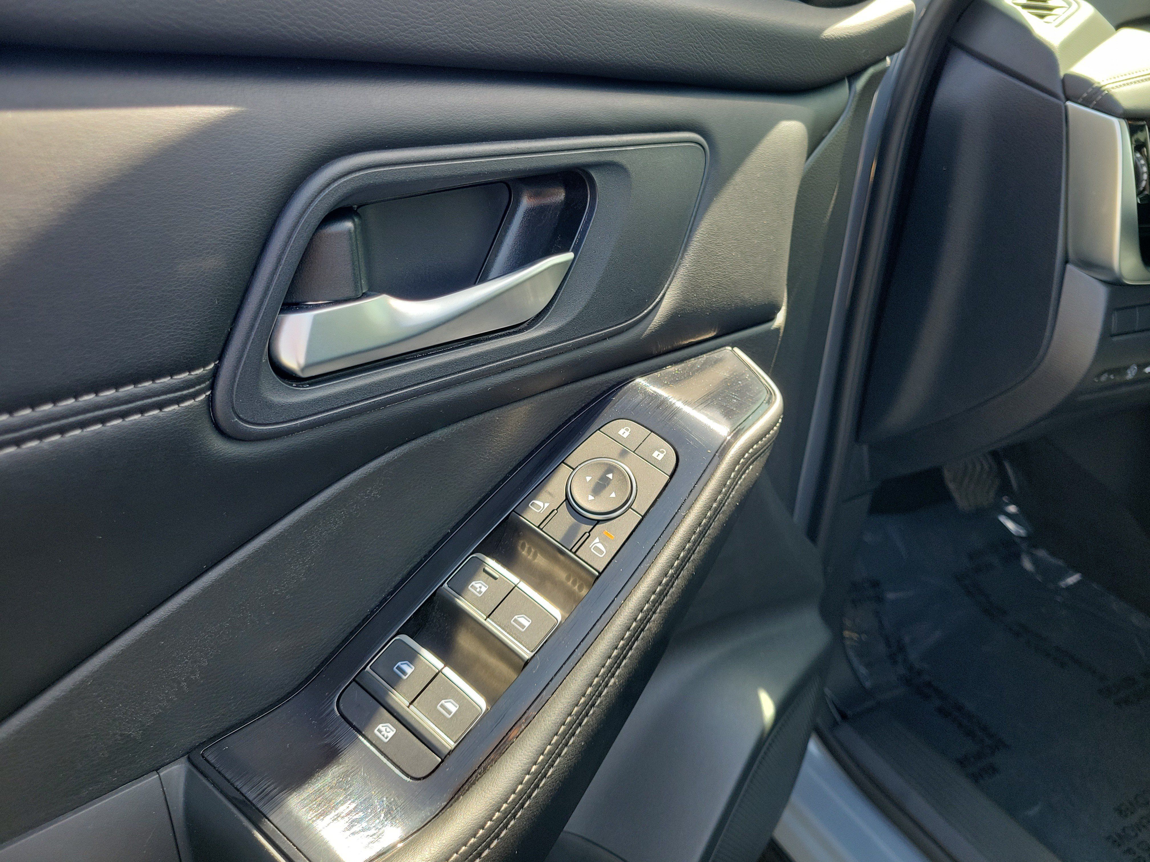 Certified 2025 Nissan Rogue SL FWD image 18