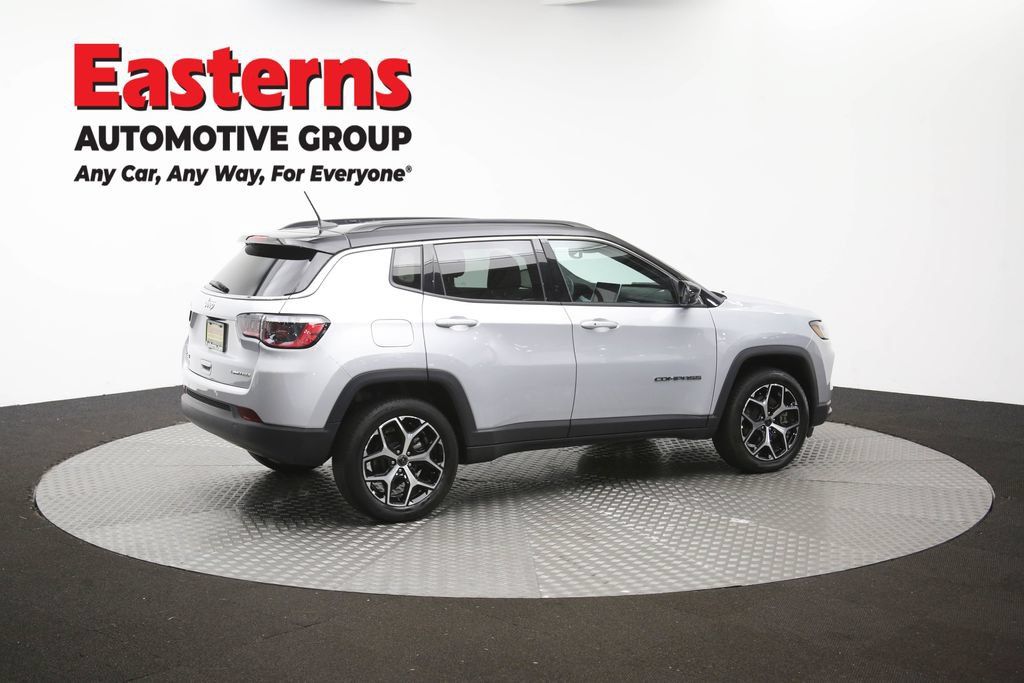 Used 2025 Jeep Compass Limited AWD/4WD image 42