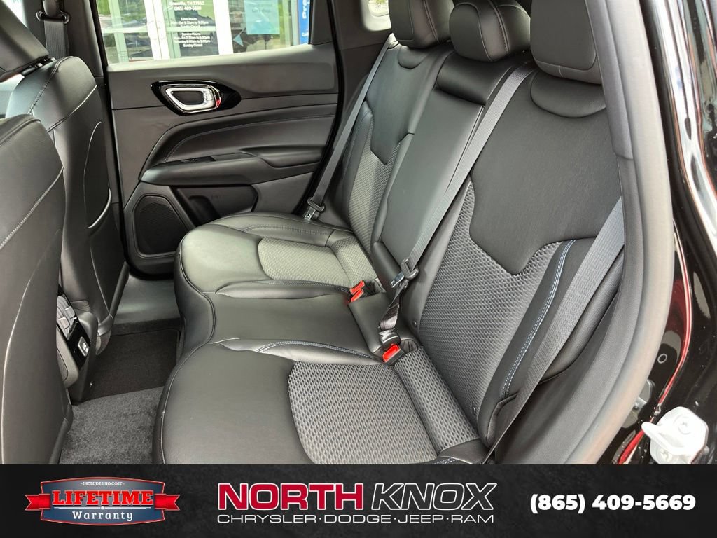 New 2026 Jeep Compass Latitude AWD/4WD image 16