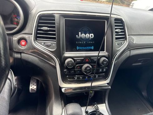Used 2018 Jeep Grand Cherokee Trackhawk AWD/4WD image 17