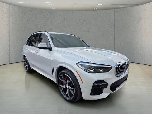 Used 2022 BMW X5 sDrive40i w/ M Sport Package RWD image 6