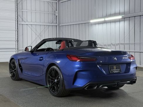 Used 2024 BMW Z4 M40i w/ Premium Package image 12
