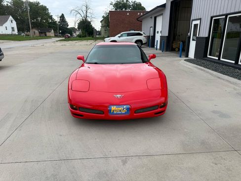 Used 2001 Chevrolet Corvette Z06 w/ Memory Pkg RWD image 2