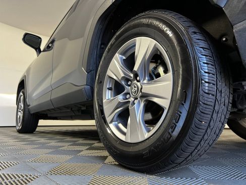 Certified 2025 Toyota RAV4 XLE FWD image 25