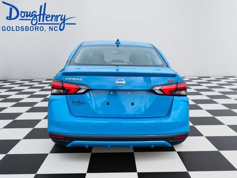 Used 2025 Nissan Versa SR w/ Trunk Package FWD image 4