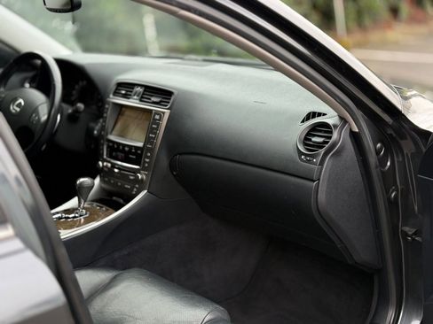 Used 2010 Lexus IS 250 RWD image 10