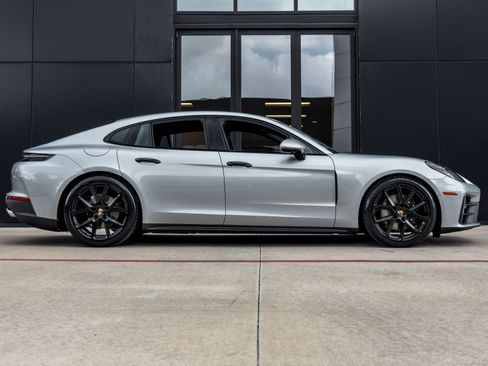 New 2026 Porsche Panamera 4 AWD/4WD image 12