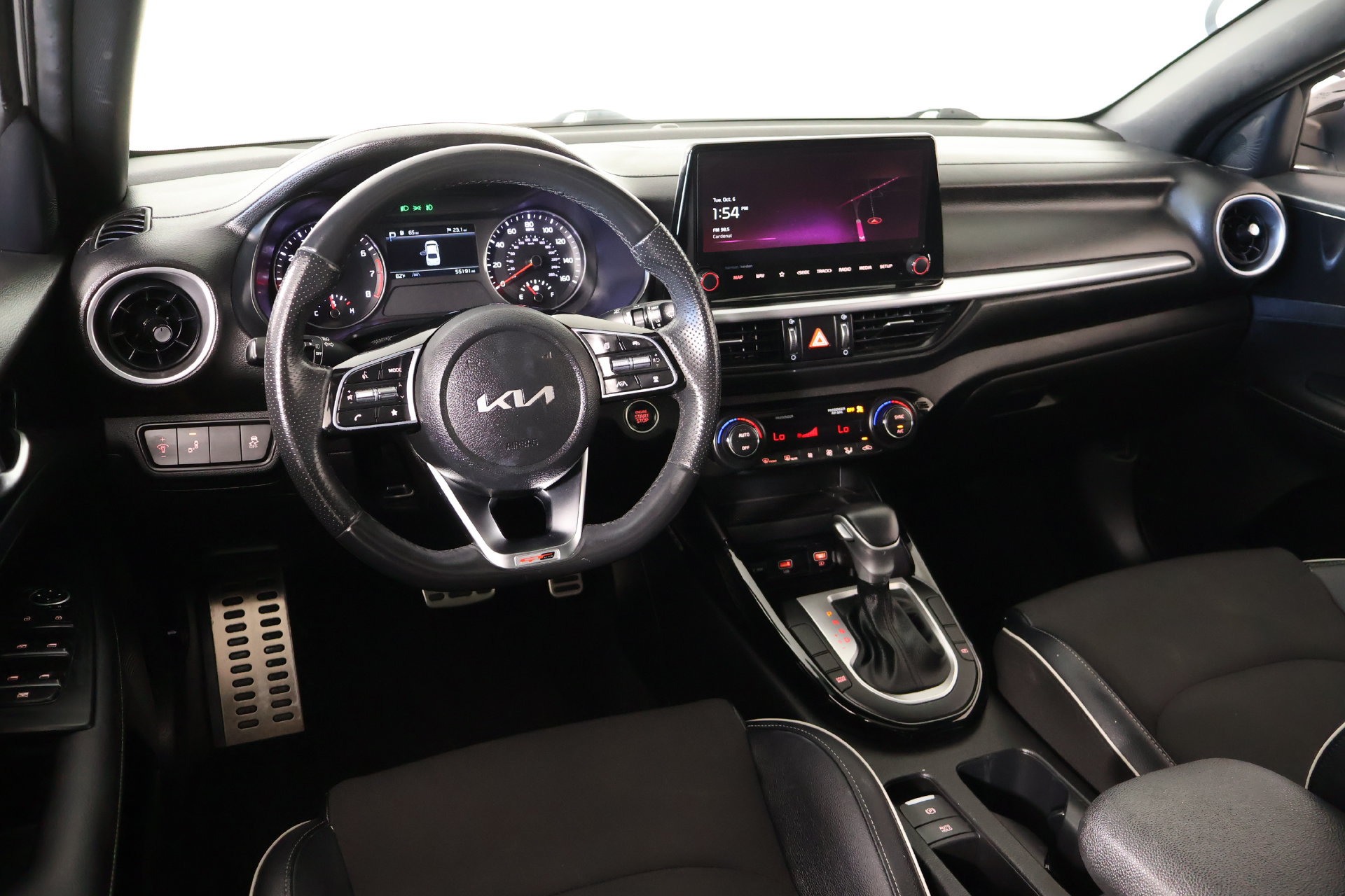 Used 2023 Kia Forte GT-Line w/ GT-Line Premium Package FWD image 2