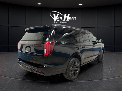 Used 2025 Ford Expedition Max Platinum w/ Stealth Appearance Package AWD/4WD image 7