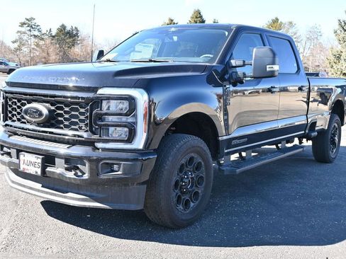New 2026 Ford F350 XLT w/ XLT Premium Package AWD/4WD image 10
