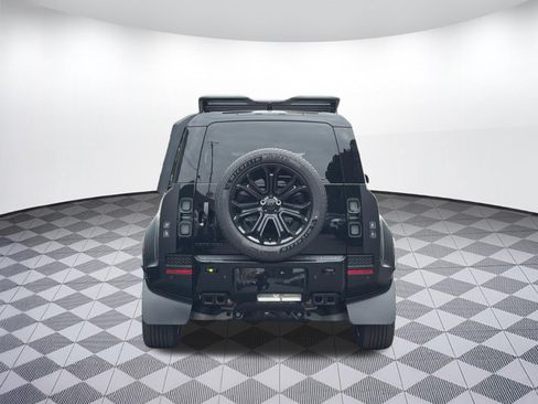 New 2026 Land Rover Defender 110 OCTA AWD/4WD image 9