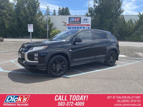 Used 2025 Mitsubishi Outlander Sport AWD image 1
