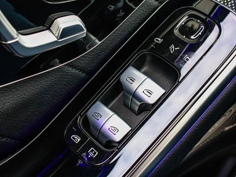 Used 2022 Mercedes-Benz S 500 S 500 image 11