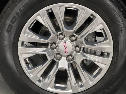 Used 2025 GMC Yukon XL Denali RWD image 73