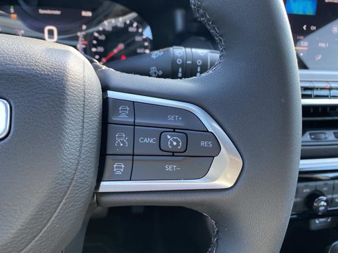 New 2026 Jeep Compass Limited image 13