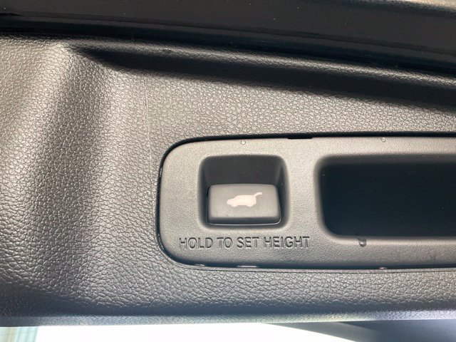 Used 2019 Honda CR-V Touring image 18