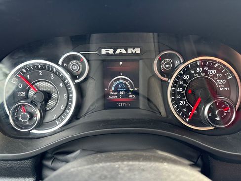 Used 2025 RAM 1500 Big Horn image 20