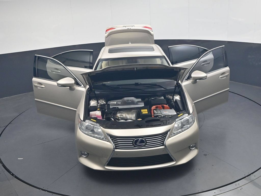 Used 2013 Lexus ES 300h w/ Luxury Pkg FWD image 38