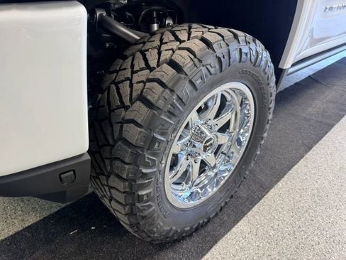 Used 2021 GMC Sierra 2500 Denali w/ Denali Ultimate Package image 21