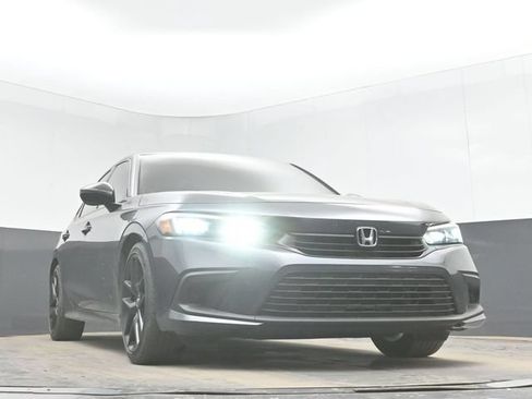 Used 2024 Honda Civic Sport image 27