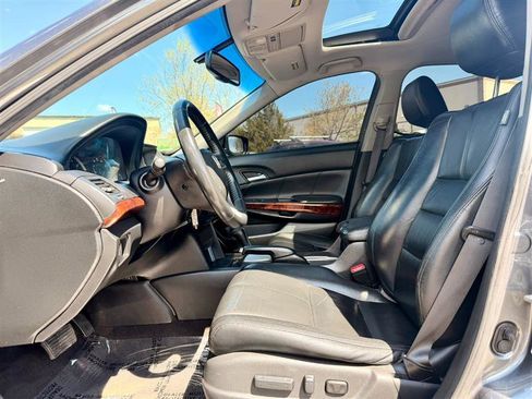Used 2010 Honda Crosstour EX-L image 8