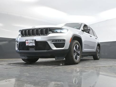 Used 2024 Jeep Grand Cherokee Limited 4xe AWD/4WD image 51