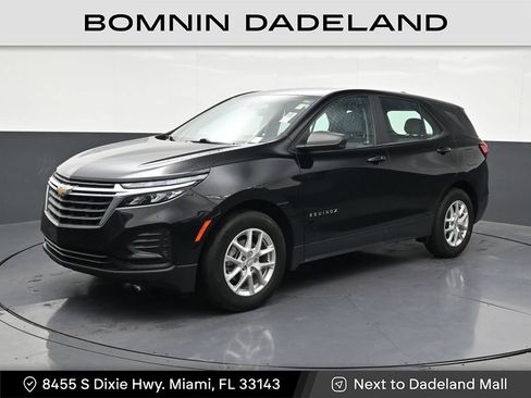 Used 2024 Chevrolet Equinox LS w/ Driver Confidence II Package FWD image 1