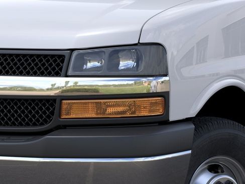 New 2026 Chevrolet Express 3500 w/ Power Convenience Package RWD image 10