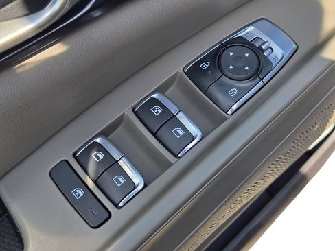 Certified 2026 Kia Carnival LXS FWD image 15